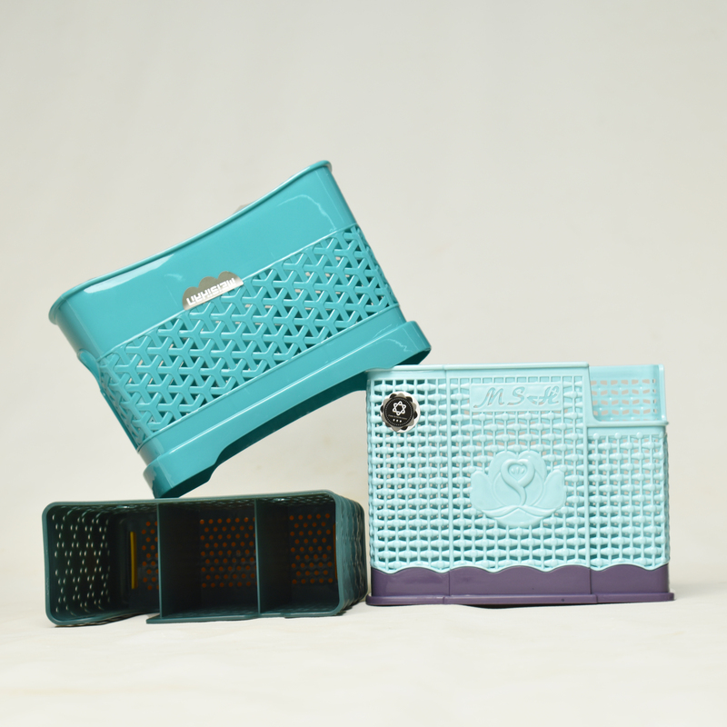 Assortment of Toothbrush holders